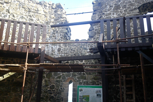 rekonstrukce ochozu ve věži Baba